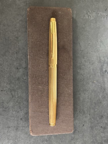 Superbe stylo plume parker - superbe,