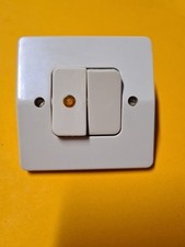 Legrand Neptune  Interrupteur Simple voyant lumineux + sans Néon à Griffes Beige