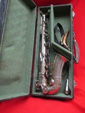 Saxophone estampillé couesnon - estampillé,