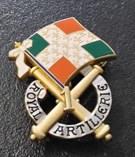 Insigne Militaire 1er Régiment Artillerie Signé A.Bertrand Atlas (C11)