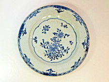 ASSIETTE EN PORCELAINE DE