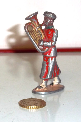 Figurine aluminium quiralu - ,