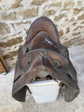 Selle Militaire Ancienne Collection De Christian FABRE .