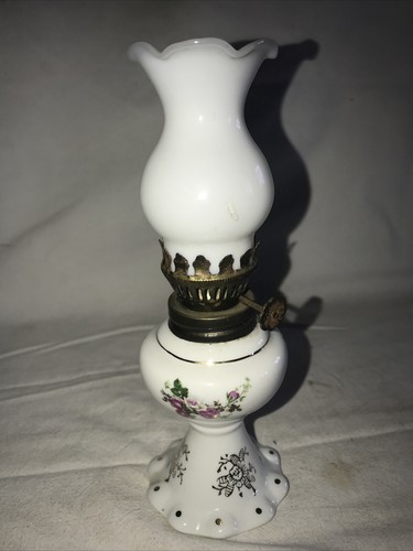 Ancienne lampe pétrole - lampe, en