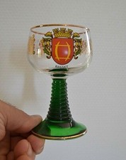 Verre ancien à vin blanc