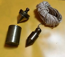 27 - lot de deux fils à plomb en cuivre ou laiton