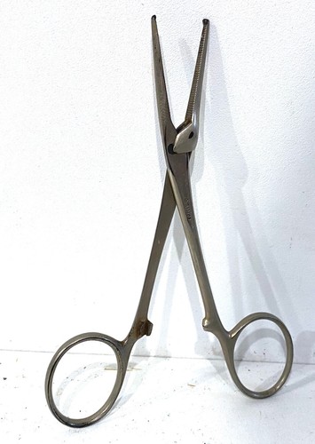 Ancienne pince simal - d,