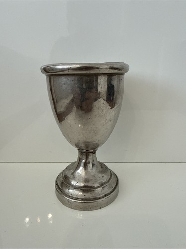 Ancien gobelet timbale en - /,