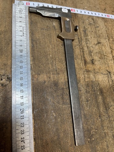 Pied coulisse old tool - pied, outil