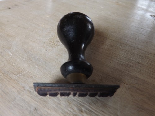 Tampon encreur ancien - , bois