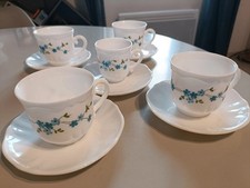 lot 5 tasses et sous-tasses arcopal modèle Véronica myosotis