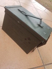 Ancienne CAISSE À MUNITIONS  Vide  Etanche  Armée-Française