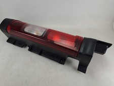 Feu arriere principal droit