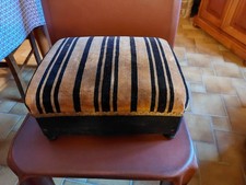 Repose-Pieds ancien Capitonné