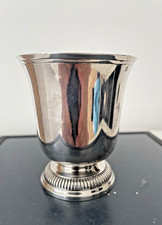 Timbale  sur pied douche en argent massif  Saglier  Freres.