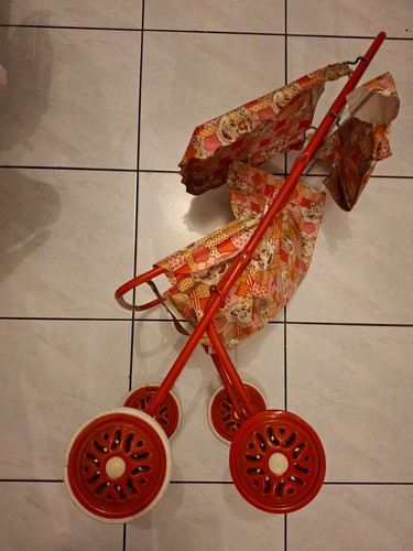 Ancienne poussette pliante - , en