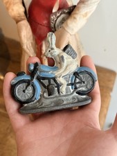 Jouet Ancien & Lapin Sur Une