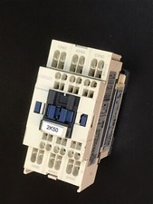 TELEMECANIQUE CAD323 BL