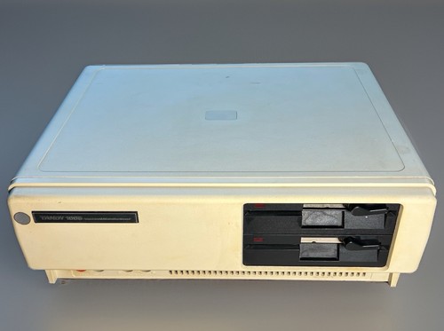 Vintage tandy 1000 - 1000, personal