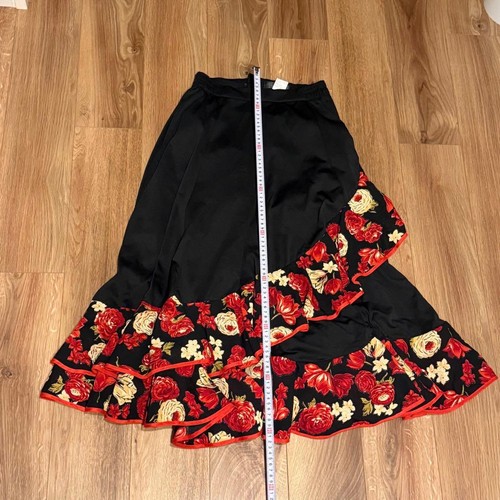 Black and red - black,