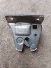 serrure de coffre hayon peugeot 205