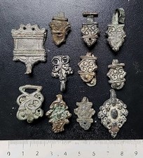 C0560 : lot d'objets Époque Médiévale - demi ceint , Agrafes