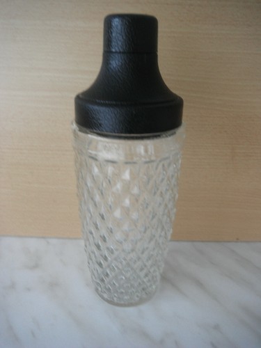 Nestle shaker a - ,