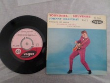 EP  45 tours Johnny HALLYDAY Souvenirs, souvenirs vol.2 avec centreur