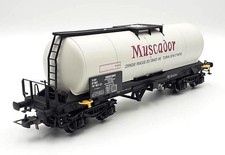 Electrotren .  Wagon citerne à bogies .  MUSCADOR .  SNCF  . HO . réf 5858 K