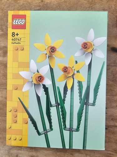 Lego 40747 daffodils - lego,