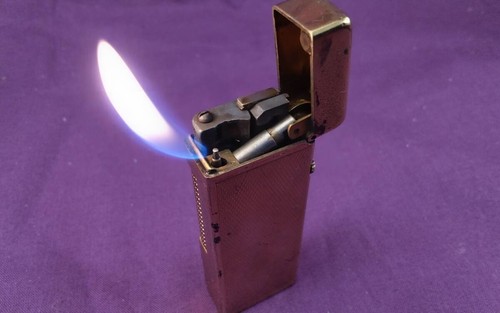 Briquet pipe personnalisé - à,
