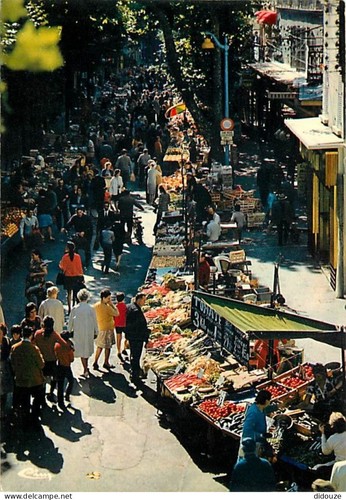 Carte postale marchés - -,