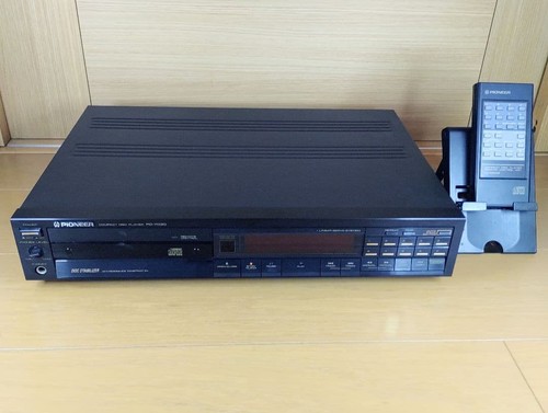 Pioneer 7030 compact disc - pioneer, pd-7030