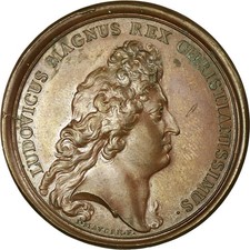 France, Médaille, Le Port de