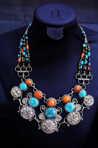Ancien collier vintage unique