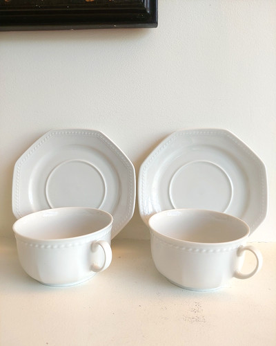 Duo grandes tasses à - de,