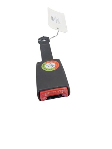 Attache ceinture avant - , droit