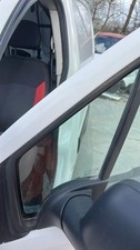 Custode avant gauche (porte)