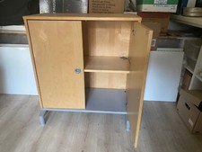 Meuble bas de rangement de bureau IKEA en bois très belle qualité et très solide