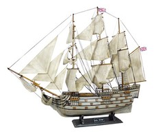 Maquette de bateau - H.M.S.Victory Maquette de bateau en Bois 86 x 74 cm