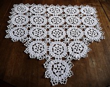 Petit rideau ancien brise bise/vue têtière fait à la main au crochet 51 x 49 cm