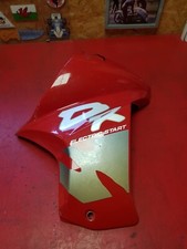 Flanc de carénage droit