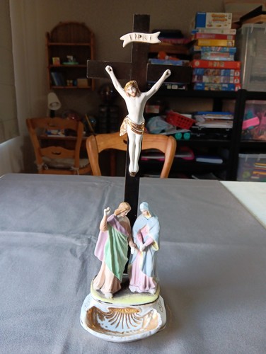 Crucifix ancien xixe biscuit - ancien,