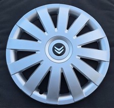 4 enjoliveurs Neuf pour