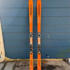 Volkl Carver Tiger 2 Skis w/