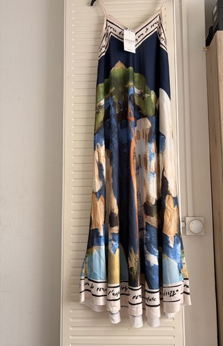Magnifique robe très bonne - magnifique, de