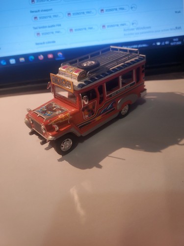 Edicola jeepney taxi - 1/43,