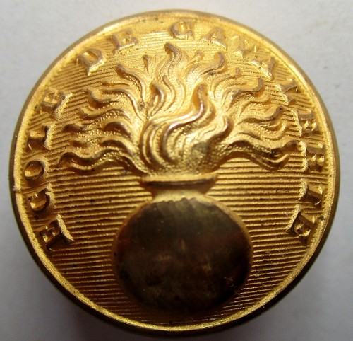 Bouton militaire bombé - , en