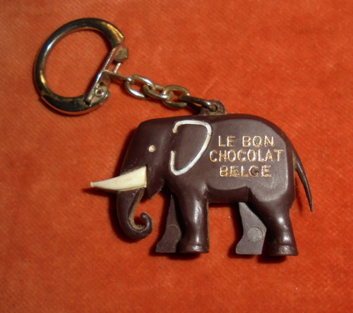 Porte clés cote elephant - cote, d'or