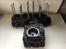 UN CARTER MOTEUR SUPERIEUR POUR MOTO KAWASAKI 750 ZR7S ZR7 ZR7 S 